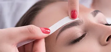 Razor Eyebrow Shaping